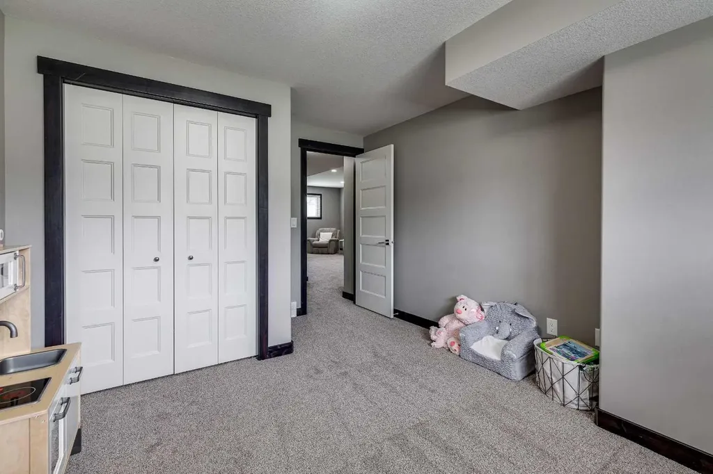 400 Timothy Drive Red Deer AB T4P 0L2