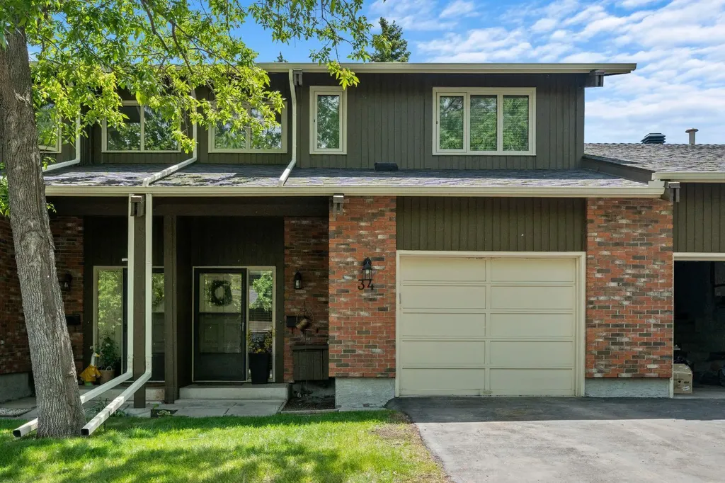 10001 Brookpark Boulevard SW Calgary AB T2W 3E3