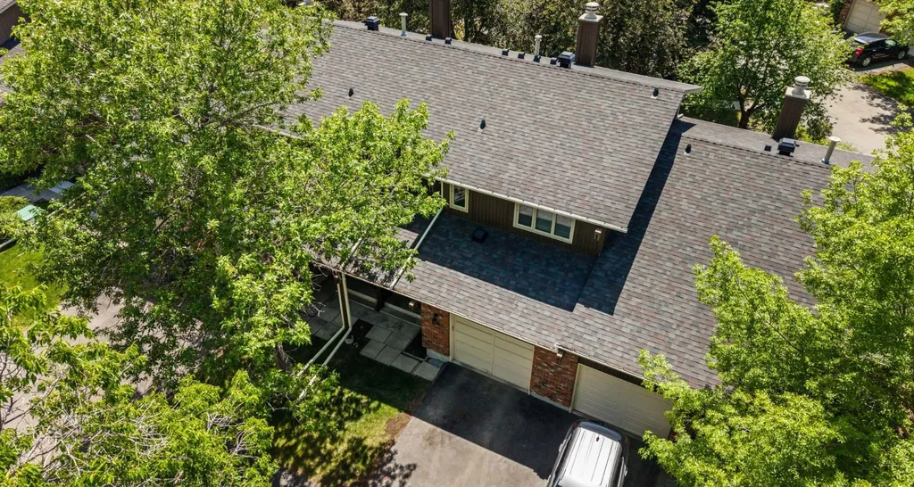 10001 Brookpark Boulevard SW Calgary AB T2W 3E3