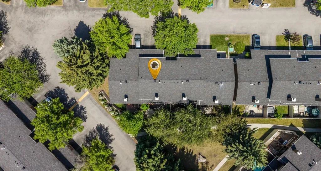 10001 Brookpark Boulevard SW Calgary AB T2W 3E3