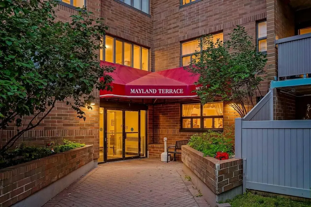 30 Mchugh Court NE Calgary AB T2E 7X3
