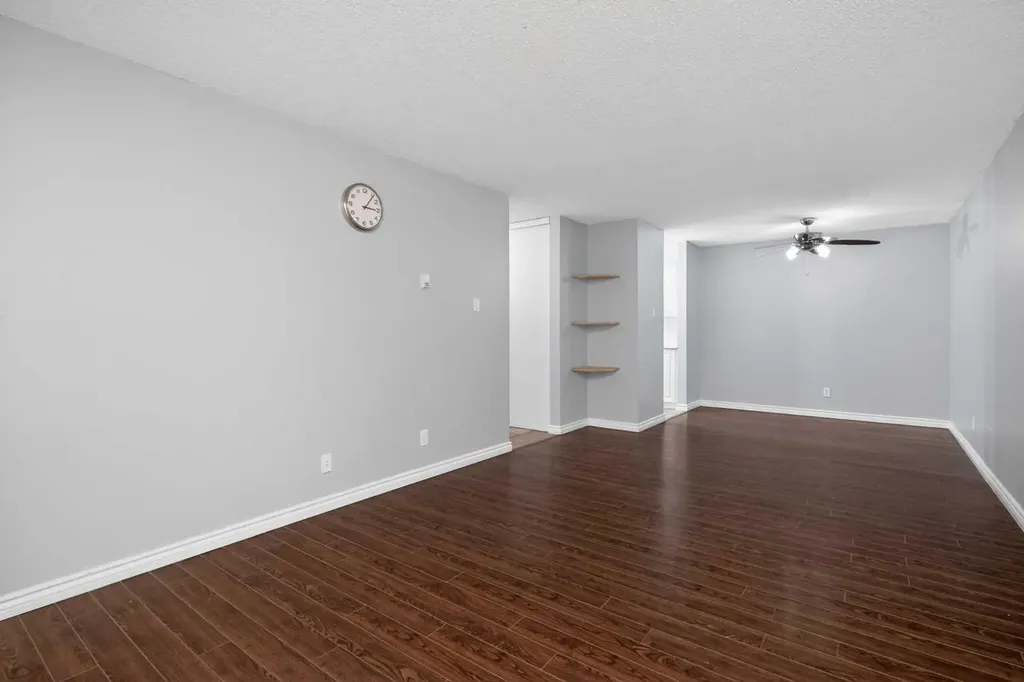 30 Mchugh Court NE Calgary AB T2E 7X3