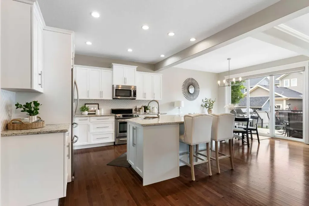 171 Cooperstown Lane SW Airdrie AB T4B 0Z9