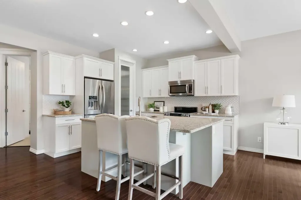 171 Cooperstown Lane SW Airdrie AB T4B 0Z9