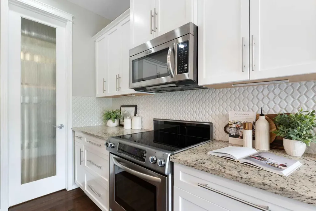 171 Cooperstown Lane SW Airdrie AB T4B 0Z9