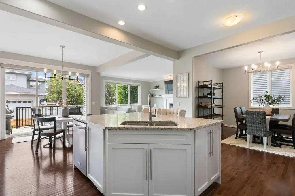 171 Cooperstown Lane SW Airdrie AB T4B 0Z9