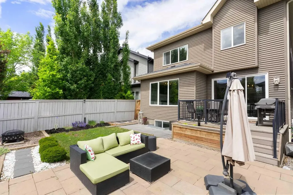 171 Cooperstown Lane SW Airdrie AB T4B 0Z9