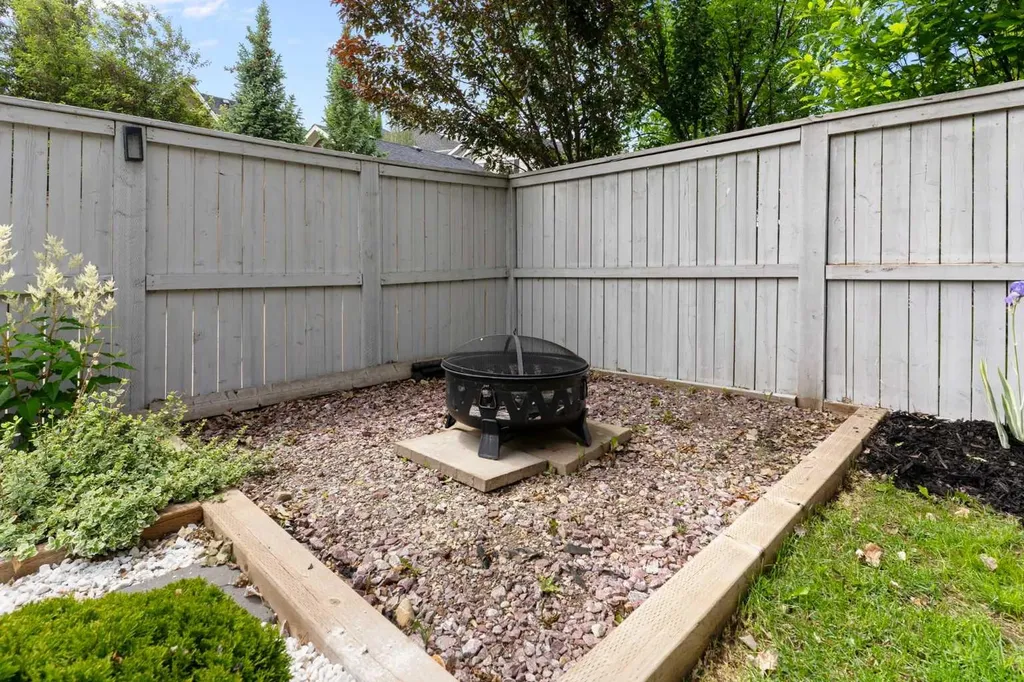 171 Cooperstown Lane SW Airdrie AB T4B 0Z9