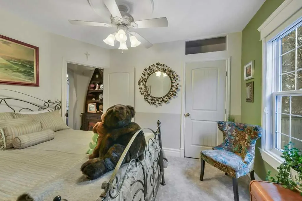 5406 50 Avenue Lacombe AB T4L 1N5