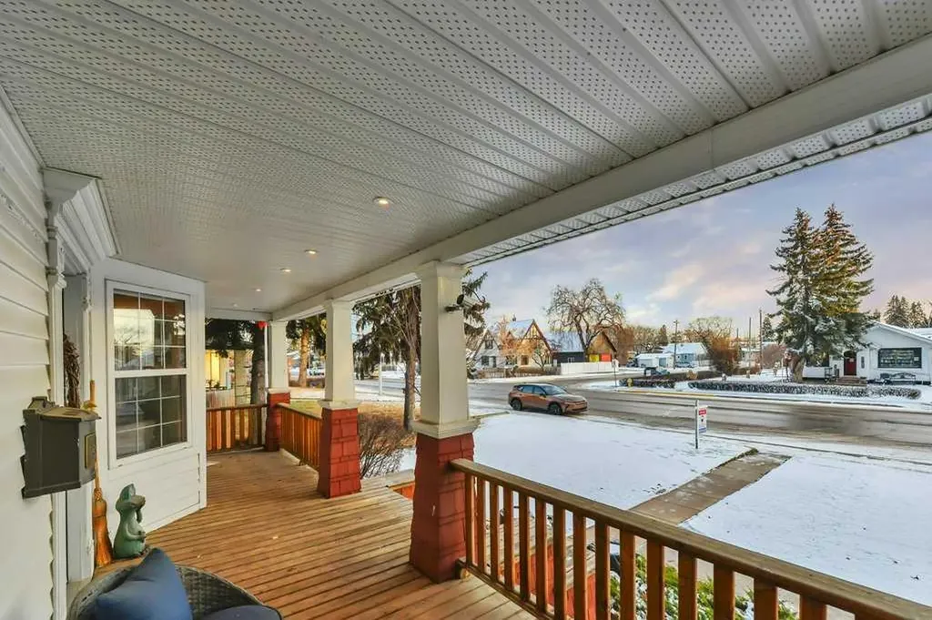 5406 50 Avenue Lacombe AB T4L 1N5
