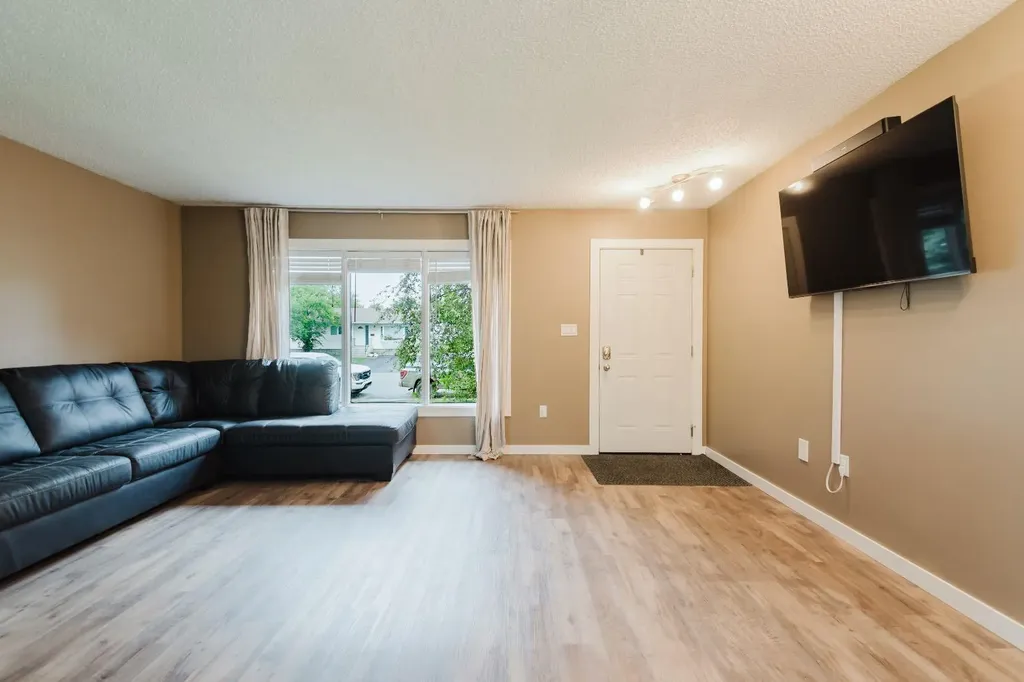 7206 Patterson Drive Grande Prairie AB T8V5K1