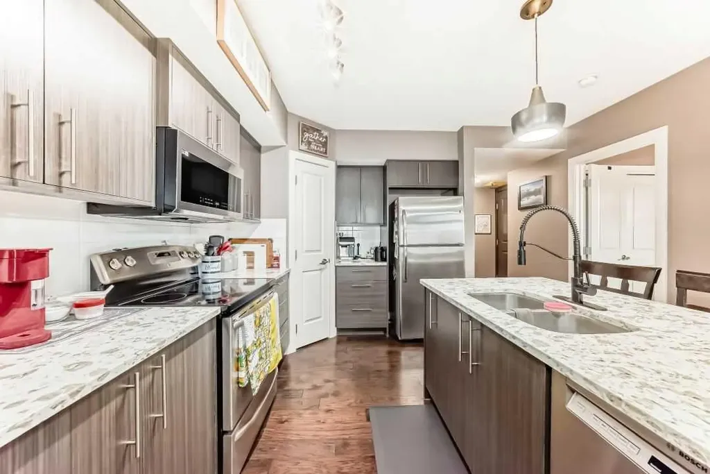 15207 1 Street SE Calgary AB T2X 2A2