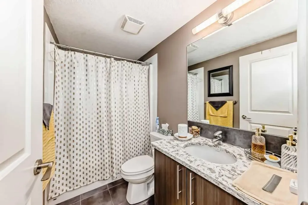 15207 1 Street SE Calgary AB T2X 2A2