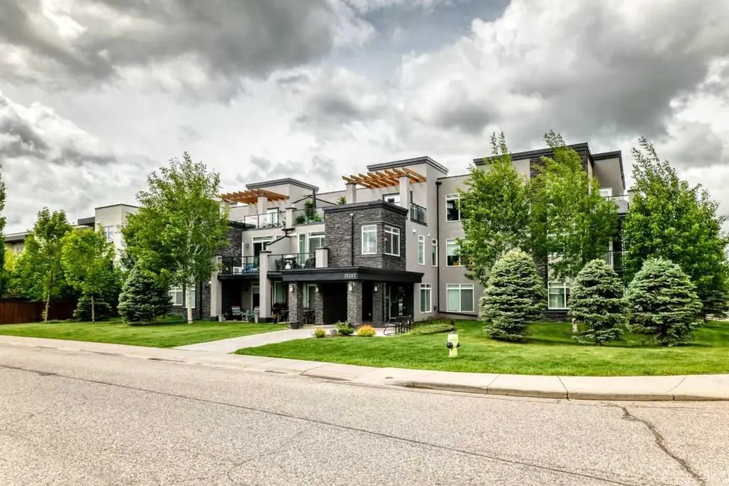 15207 1 Street SE Calgary AB T2X 2A2