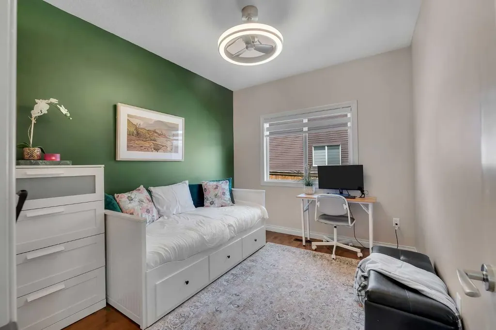308 Kinniburgh Link Chestermere AB T1X 0P8