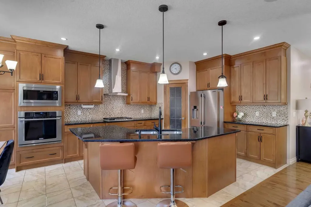 308 Kinniburgh Link Chestermere AB T1X 0P8
