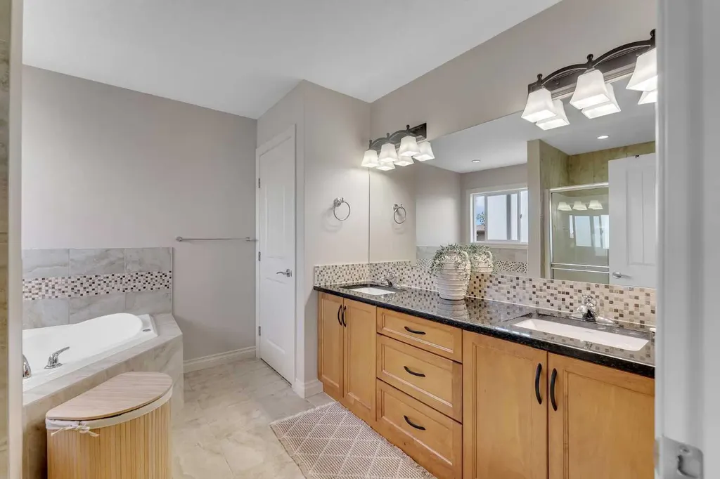 308 Kinniburgh Link Chestermere AB T1X 0P8