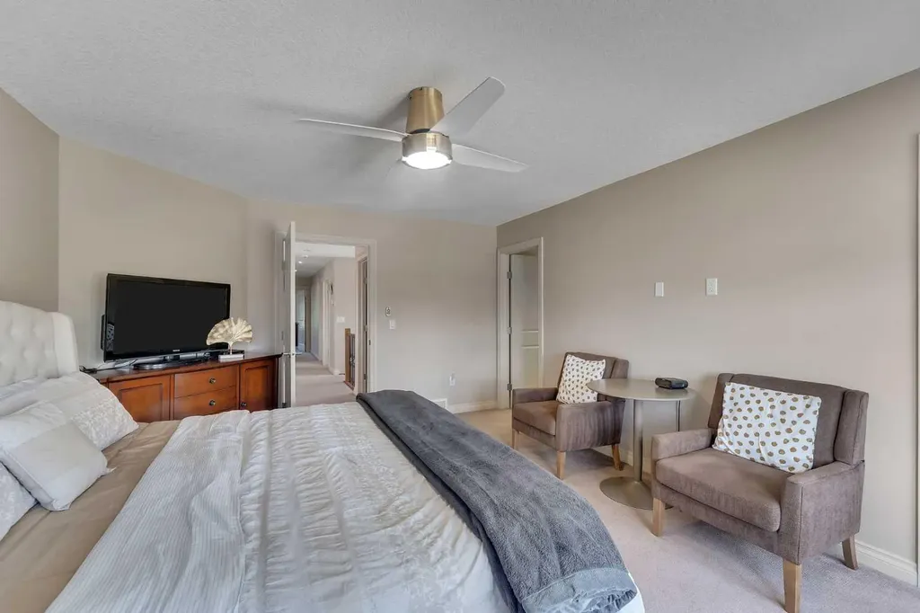 308 Kinniburgh Link Chestermere AB T1X 0P8