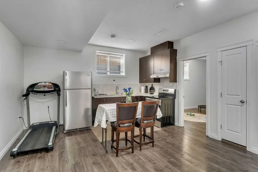 308 Kinniburgh Link Chestermere AB T1X 0P8