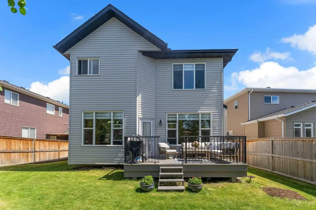 308 Kinniburgh Link Chestermere AB T1X 0P8