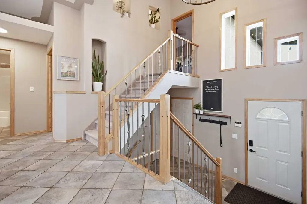 156 Aubrey Close Red Deer AB T4R 3B8