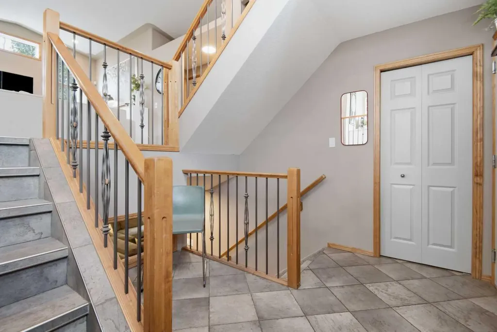 156 Aubrey Close Red Deer AB T4R 3B8