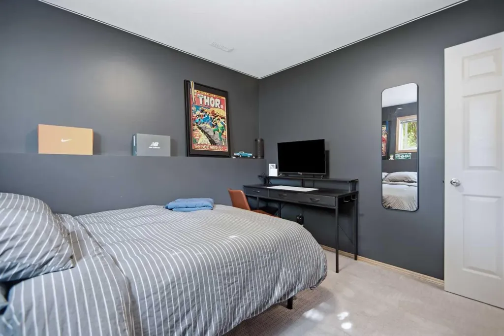 156 Aubrey Close Red Deer AB T4R 3B8
