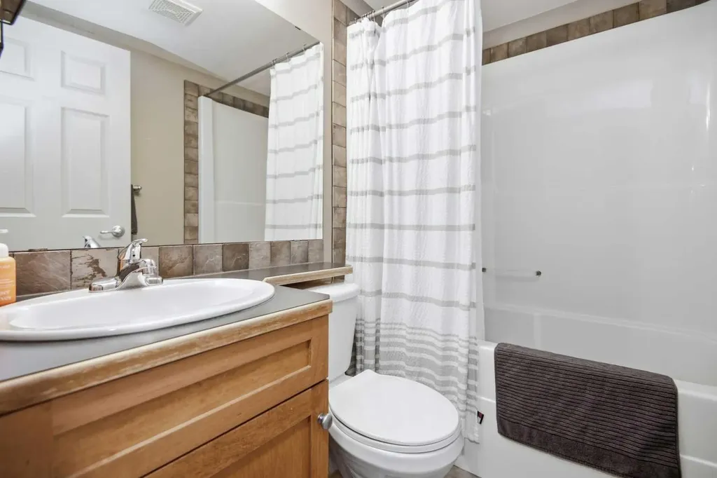 156 Aubrey Close Red Deer AB T4R 3B8