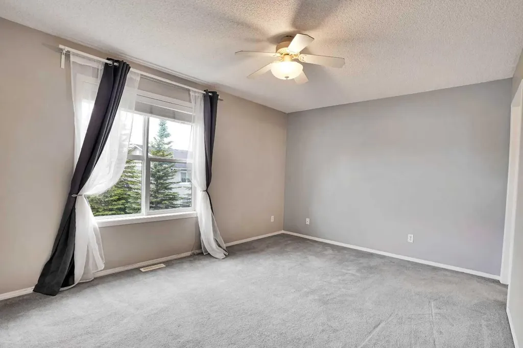 120 Country Village Cape NE Calgary AB T3K 5K2