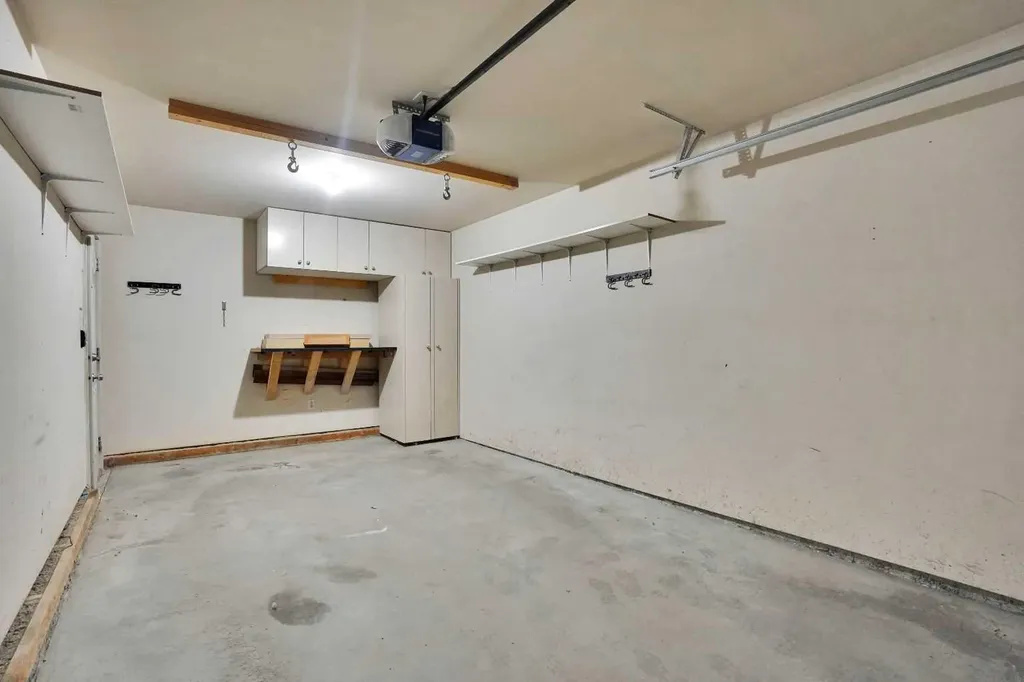 120 Country Village Cape NE Calgary AB T3K 5K2