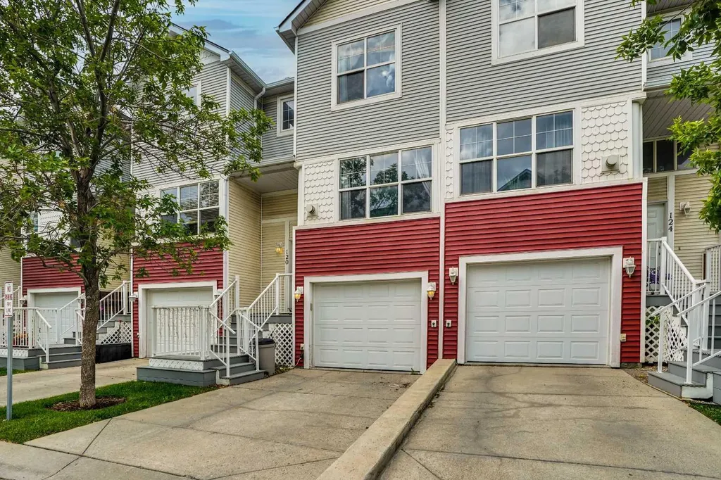 120 Country Village Cape NE Calgary AB T3K 5K2