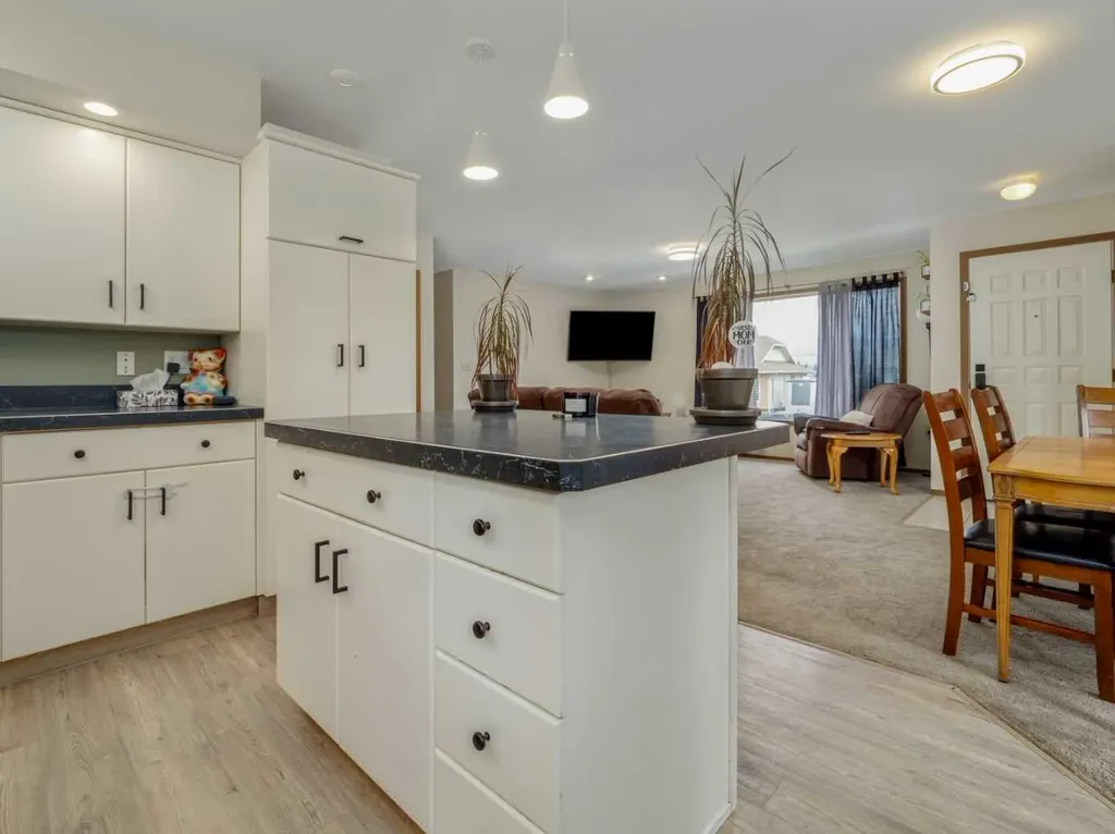 640 Tumbleweed Avenue Pincher Creek AB T0K 1W0