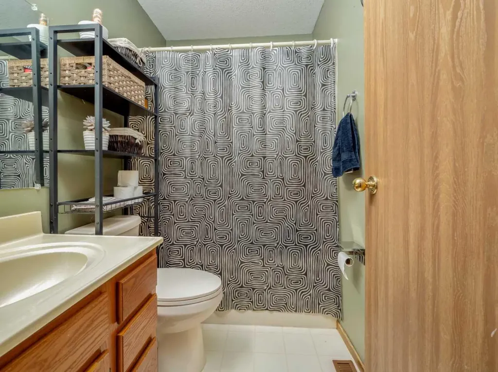 640 Tumbleweed Avenue Pincher Creek AB T0K 1W0