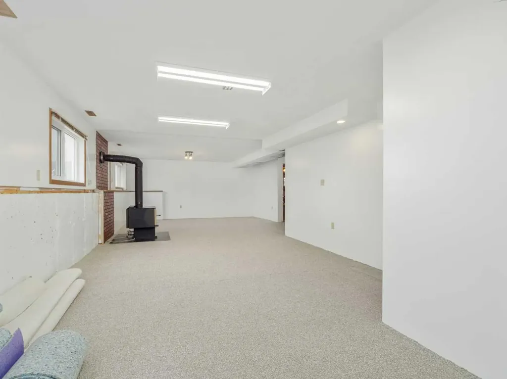640 Tumbleweed Avenue Pincher Creek AB T0K 1W0