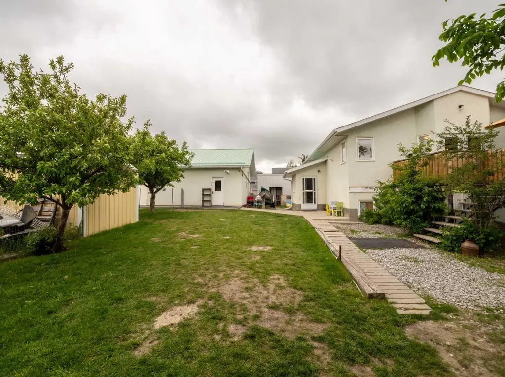 640 Tumbleweed Avenue Pincher Creek AB T0K 1W0
