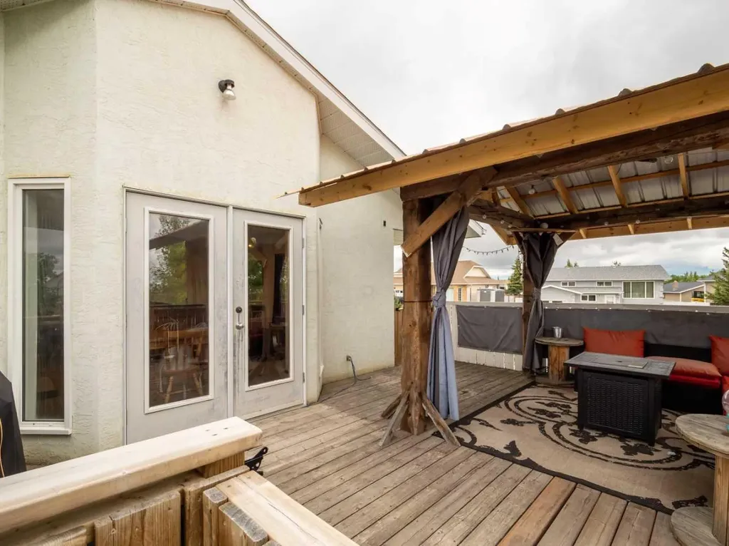 640 Tumbleweed Avenue Pincher Creek AB T0K 1W0