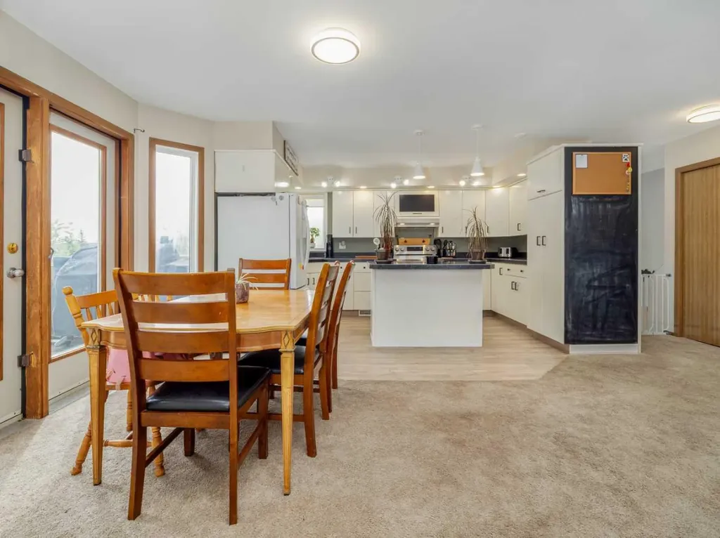 640 Tumbleweed Avenue Pincher Creek AB T0K 1W0
