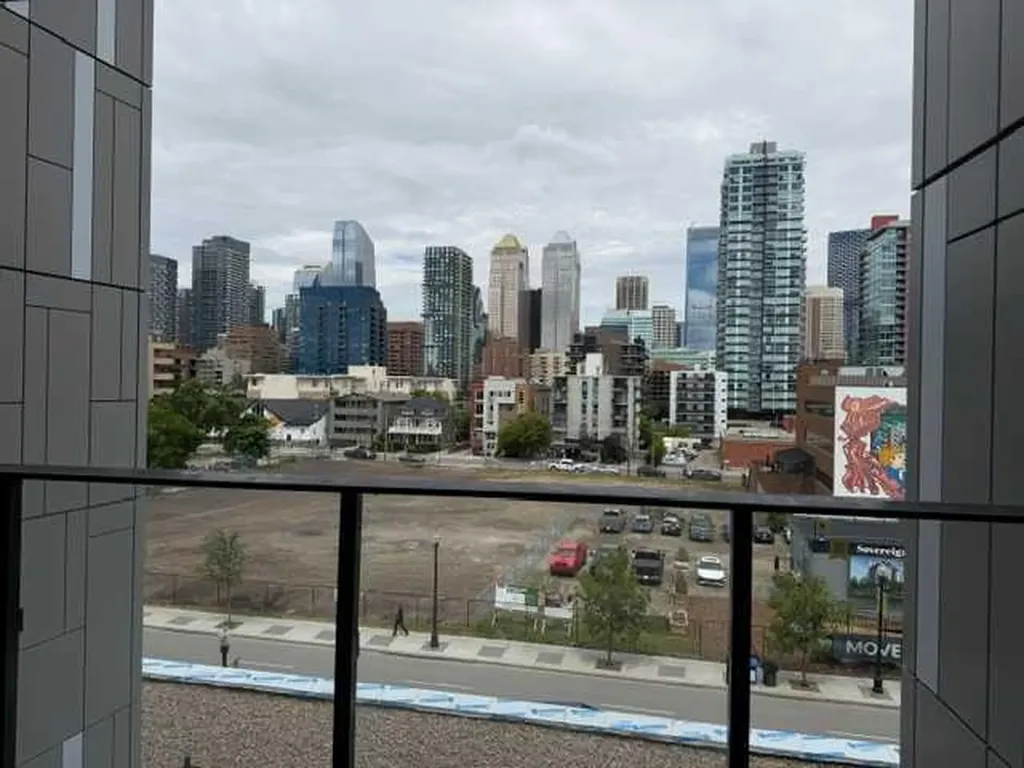 210 18 Avenue SW Calgary AB T2S0C1