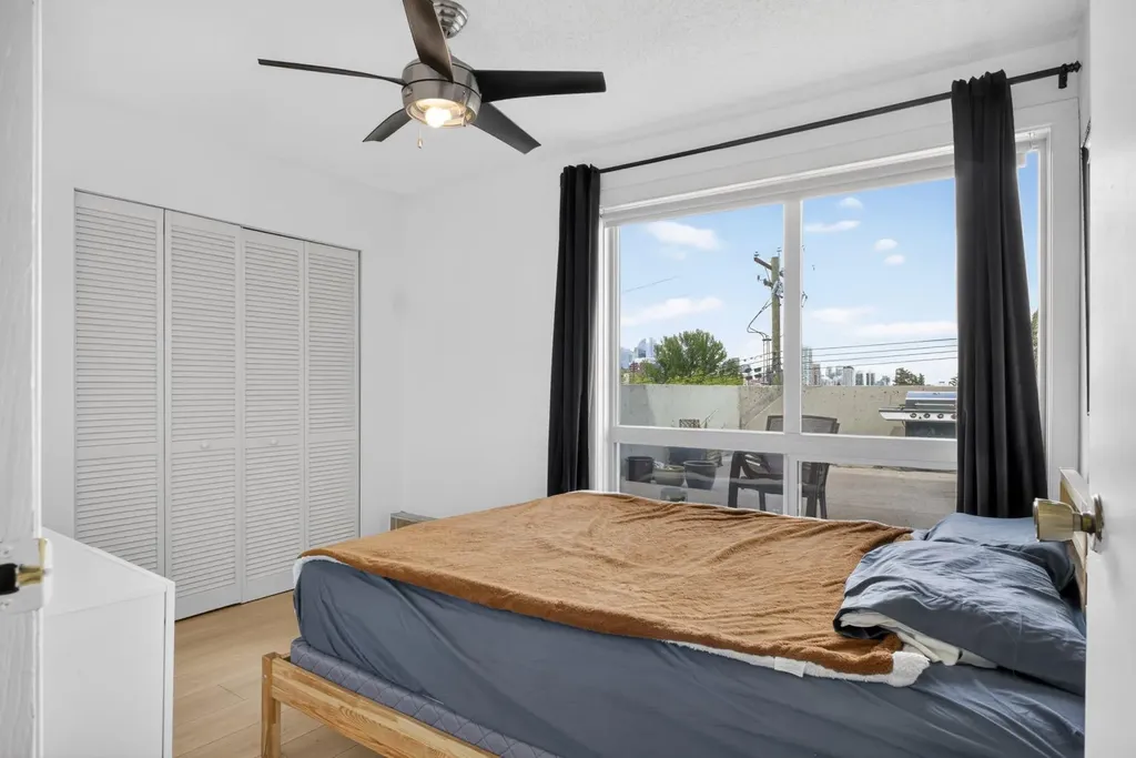 2130 17 Street SW Calgary AB T2T 4M5