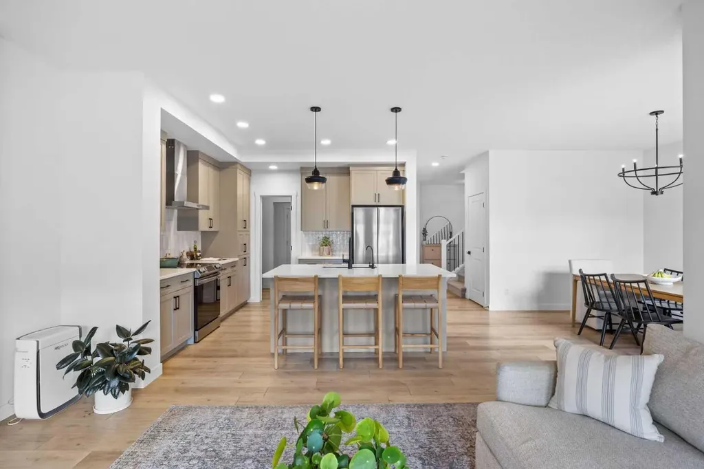 519 Clydesdale Way Cochrane AB T4C 3B6