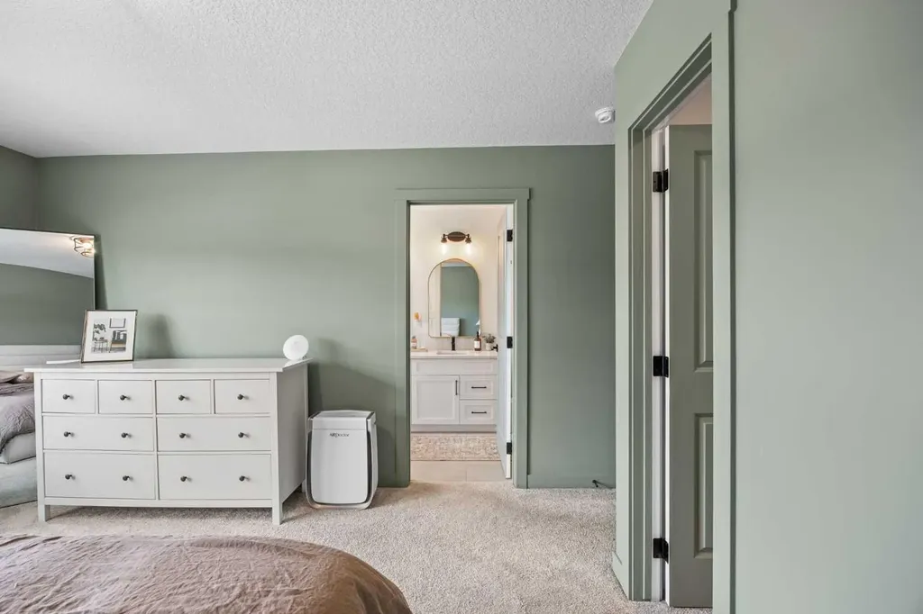 519 Clydesdale Way Cochrane AB T4C 3B6