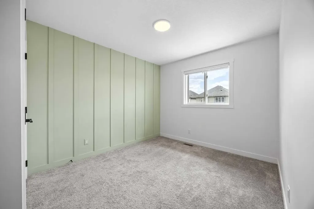519 Clydesdale Way Cochrane AB T4C 3B6