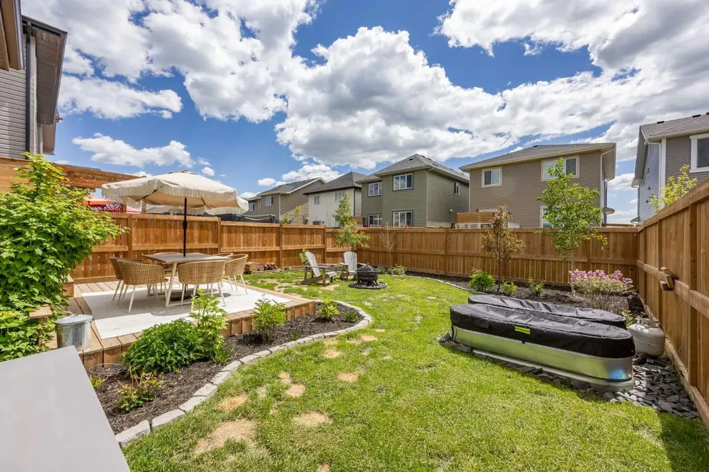 519 Clydesdale Way Cochrane AB T4C 3B6