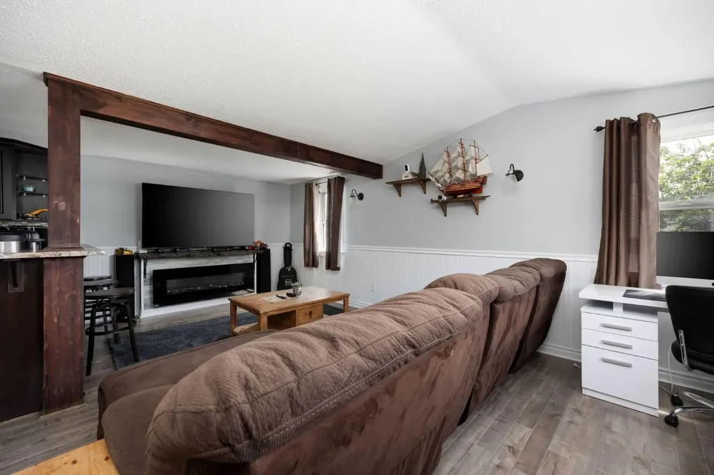 273 Grey Crescent Fort Mcmurray AB T9H 2N7
