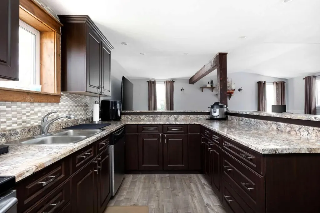 273 Grey Crescent Fort Mcmurray AB T9H 2N7