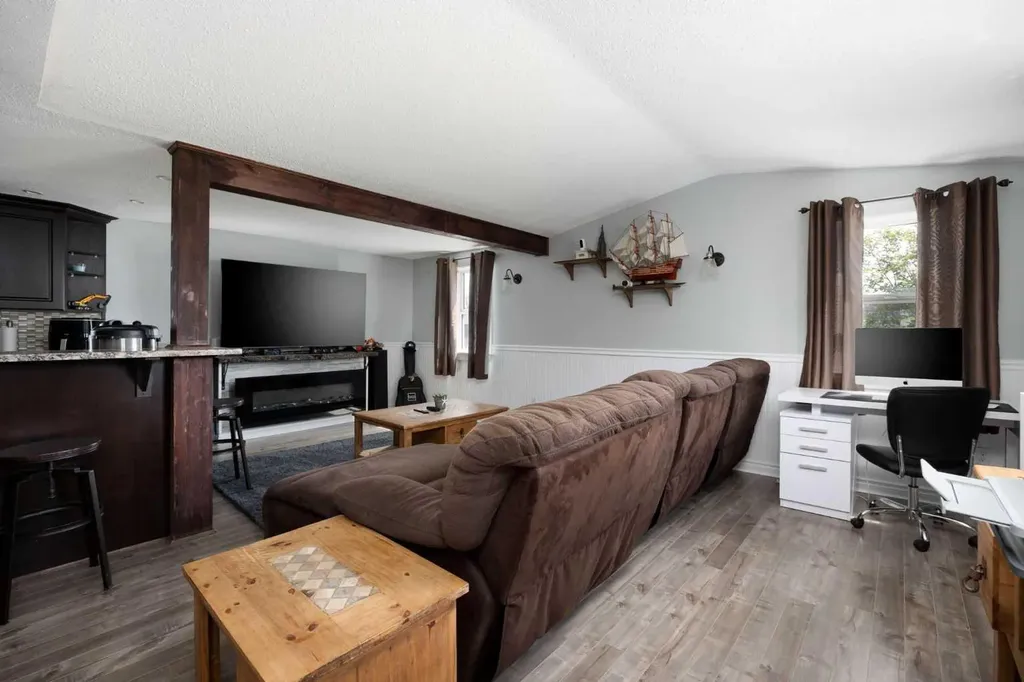 273 Grey Crescent Fort Mcmurray AB T9H 2N7