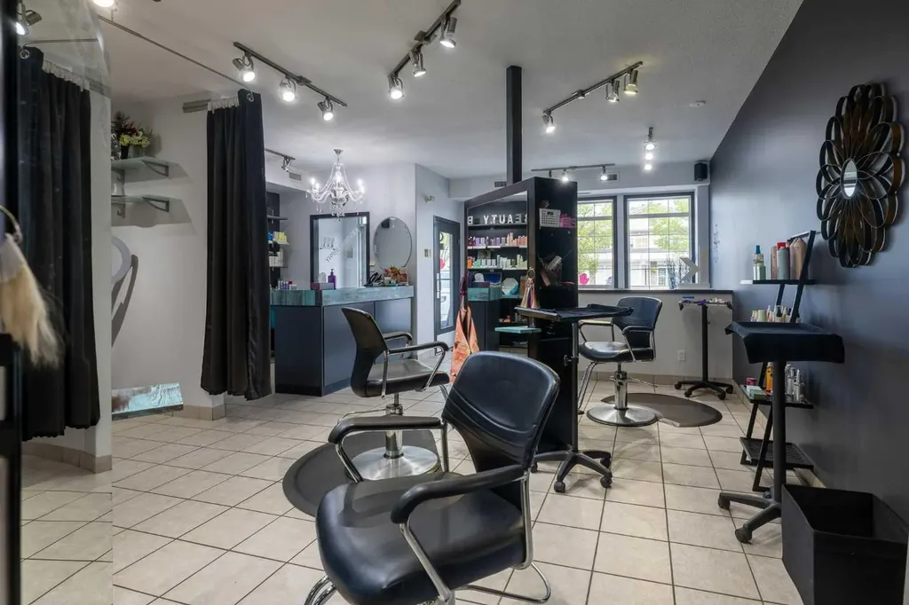 10134 97 Avenue Grande Prairie AB T8V 7X6