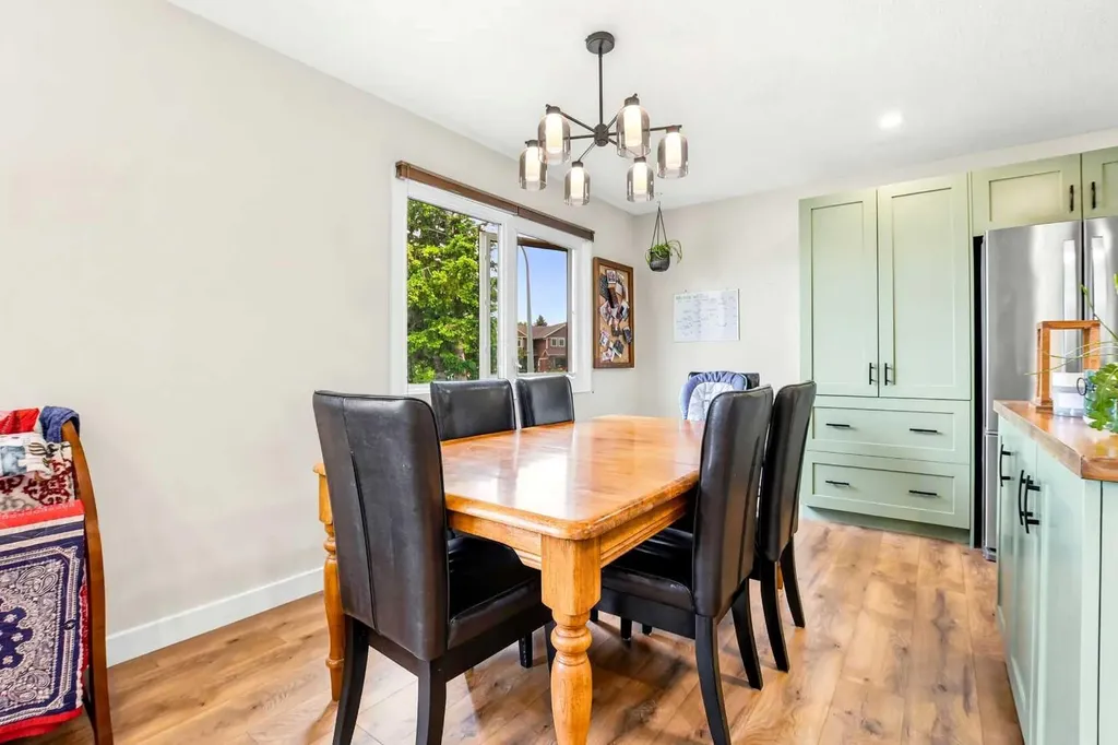 10 Opal Close Lacombe AB T4L 1P9