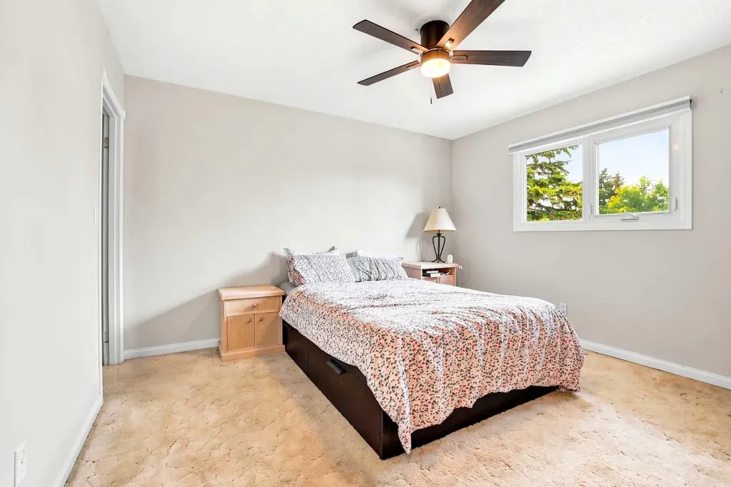 10 Opal Close Lacombe AB T4L 1P9