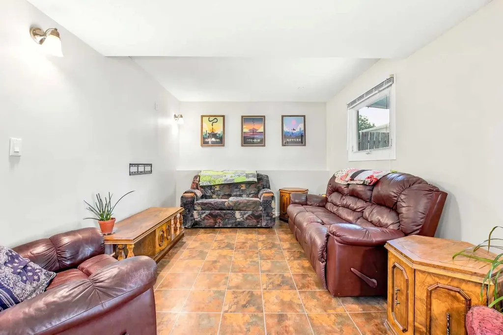 10 Opal Close Lacombe AB T4L 1P9